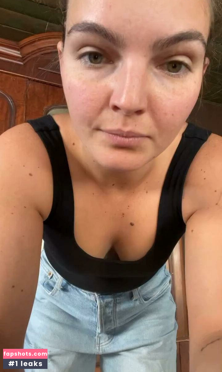 Camren Bicondova gallery photo #5