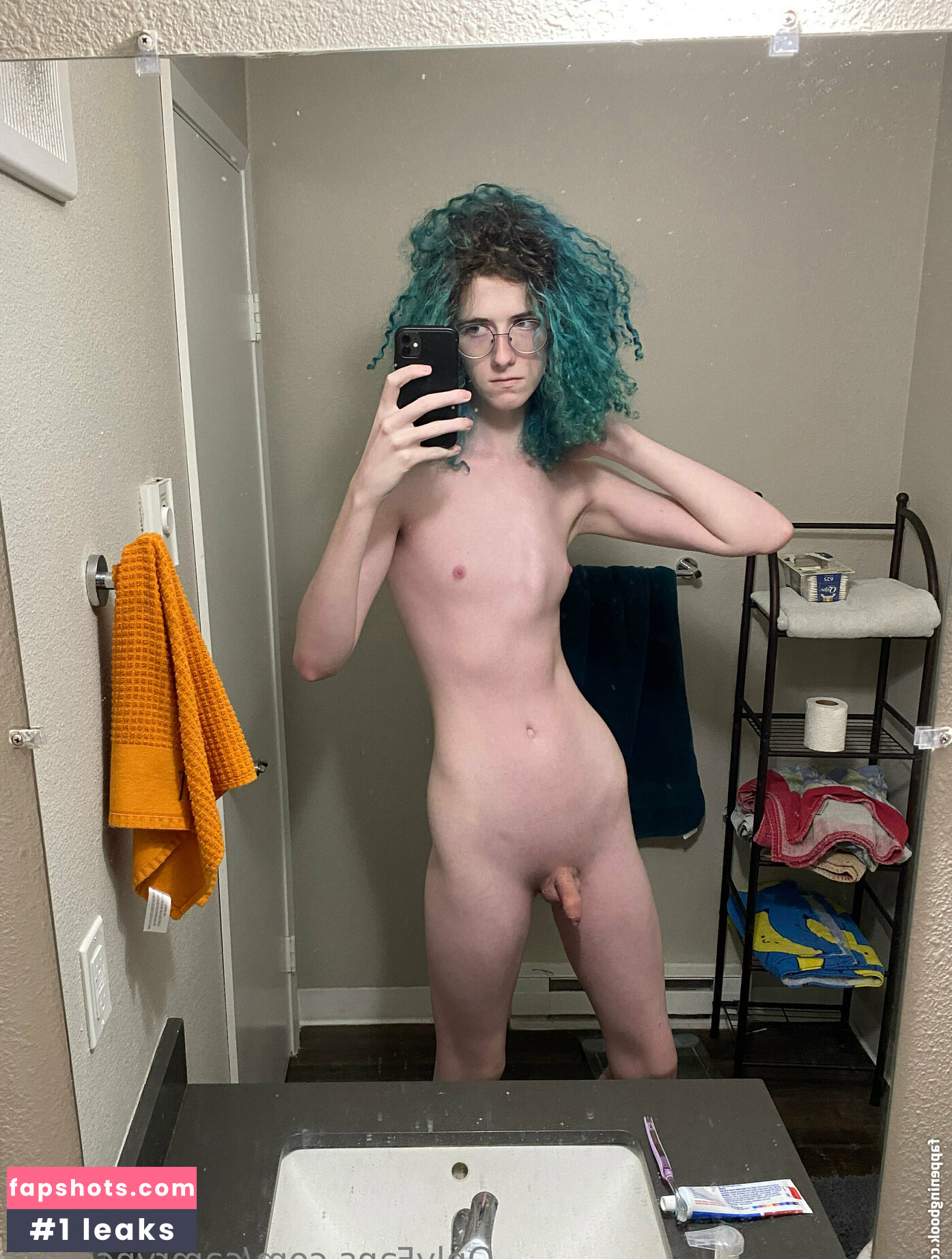 camryncorder nude babe gallery