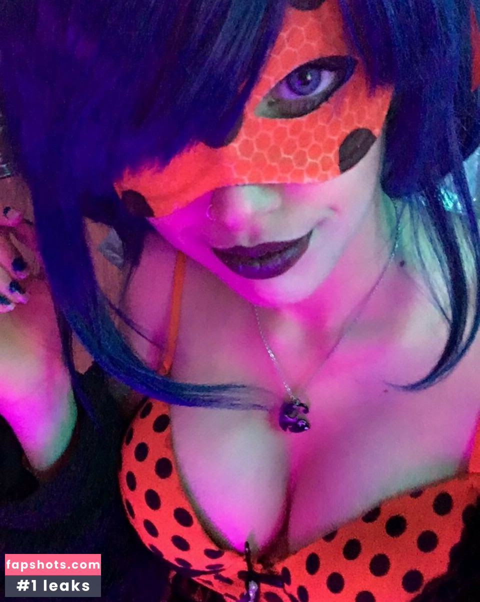 Camu Valoy gallery photo #9