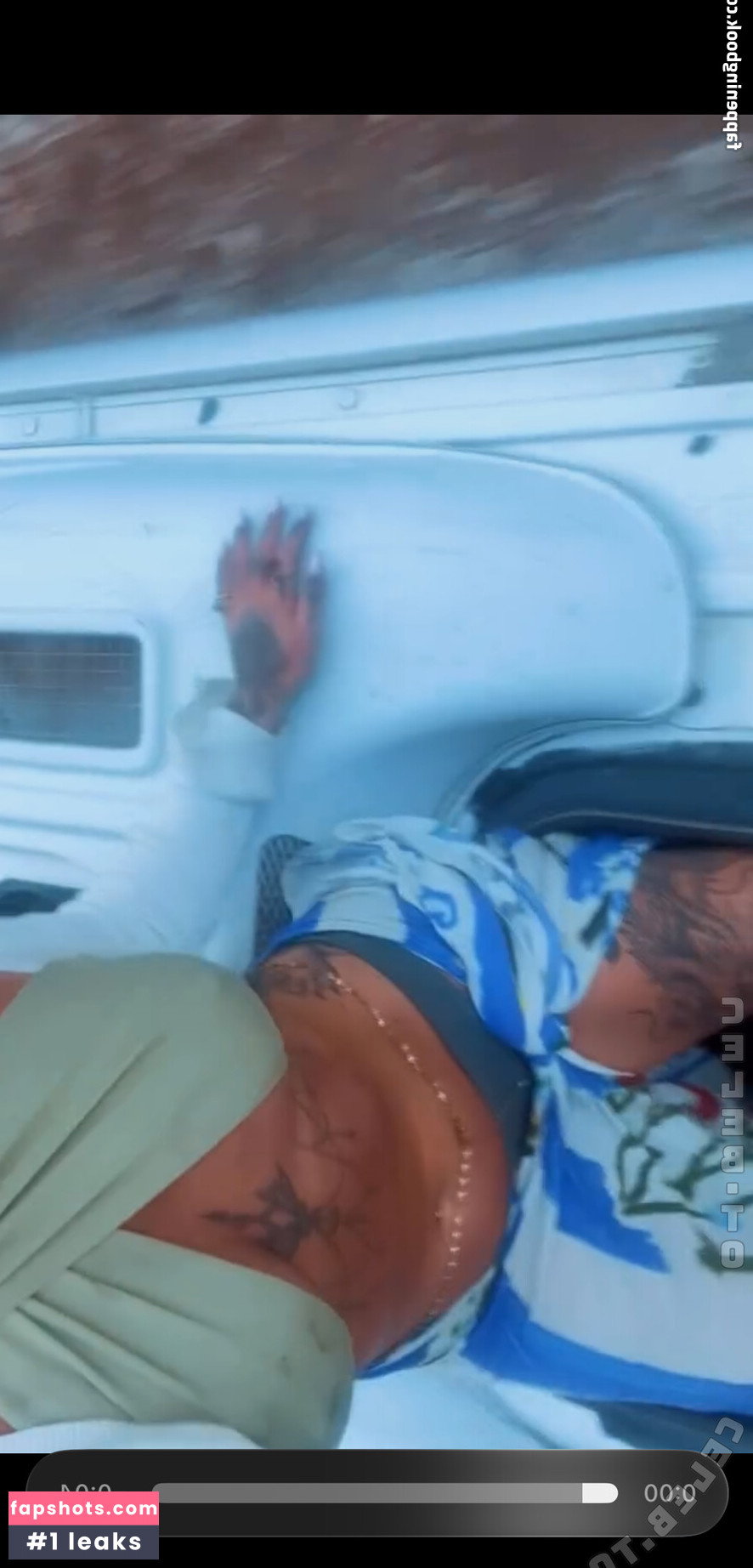 Camy Evangeline gallery photo #6