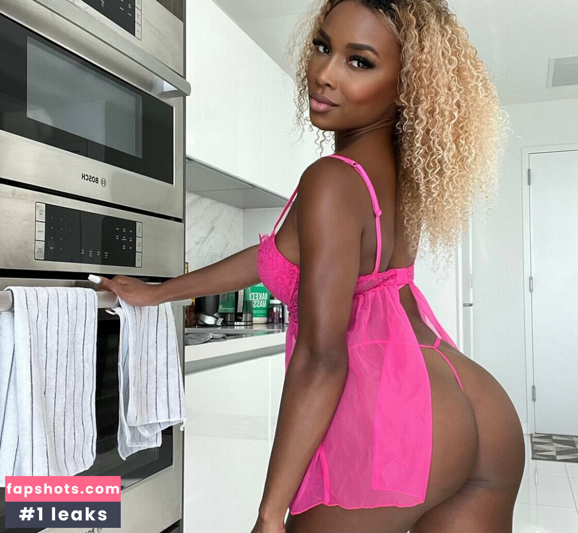 canadianyogababe Nude Leaks OnlyFans Photos #7 - LeakJerk