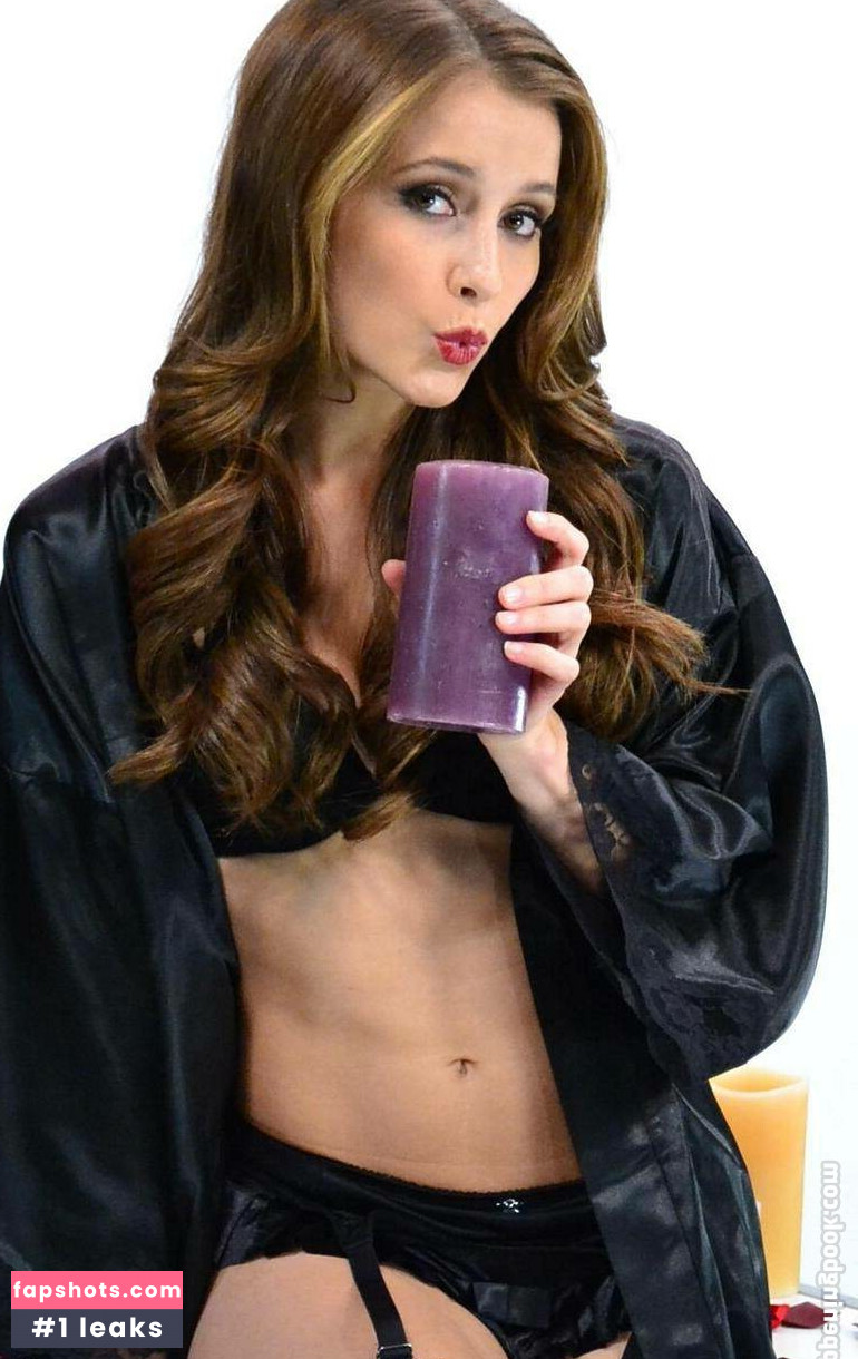 Candace Bailey gallery photo #11