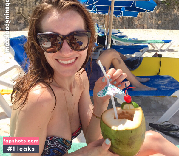 Candace Bailey gallery photo #12