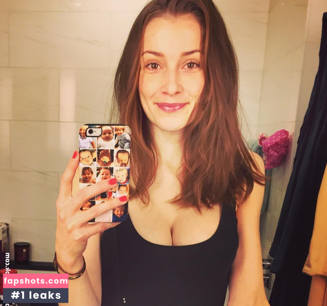 Candace Bailey gallery photo #36