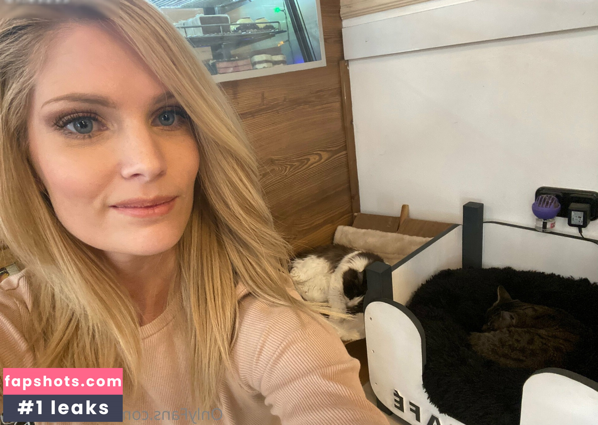 Candee Licious gallery photo #95