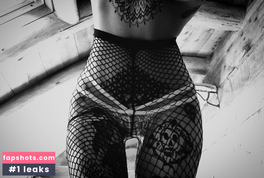 Candelaria Tinelli gallery photo #24