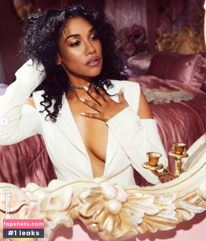 Candice Patton Nude Leaks OnlyFans Photos #30 - LeakJerk