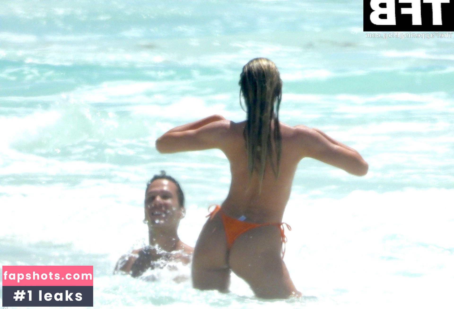 Candice Swanepoel gallery photo #403