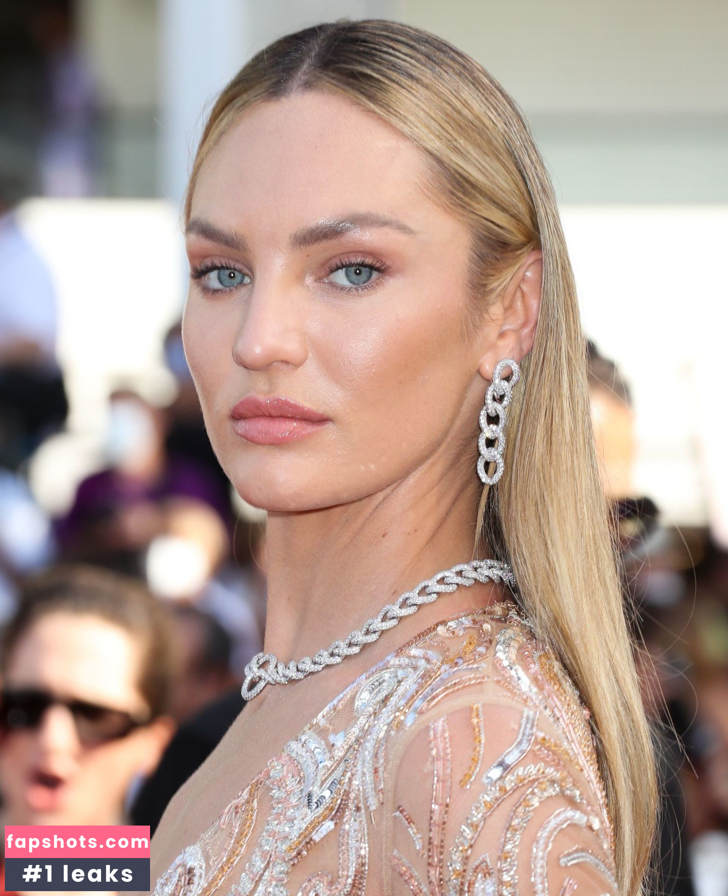 Candice Swanepoel gallery photo #554