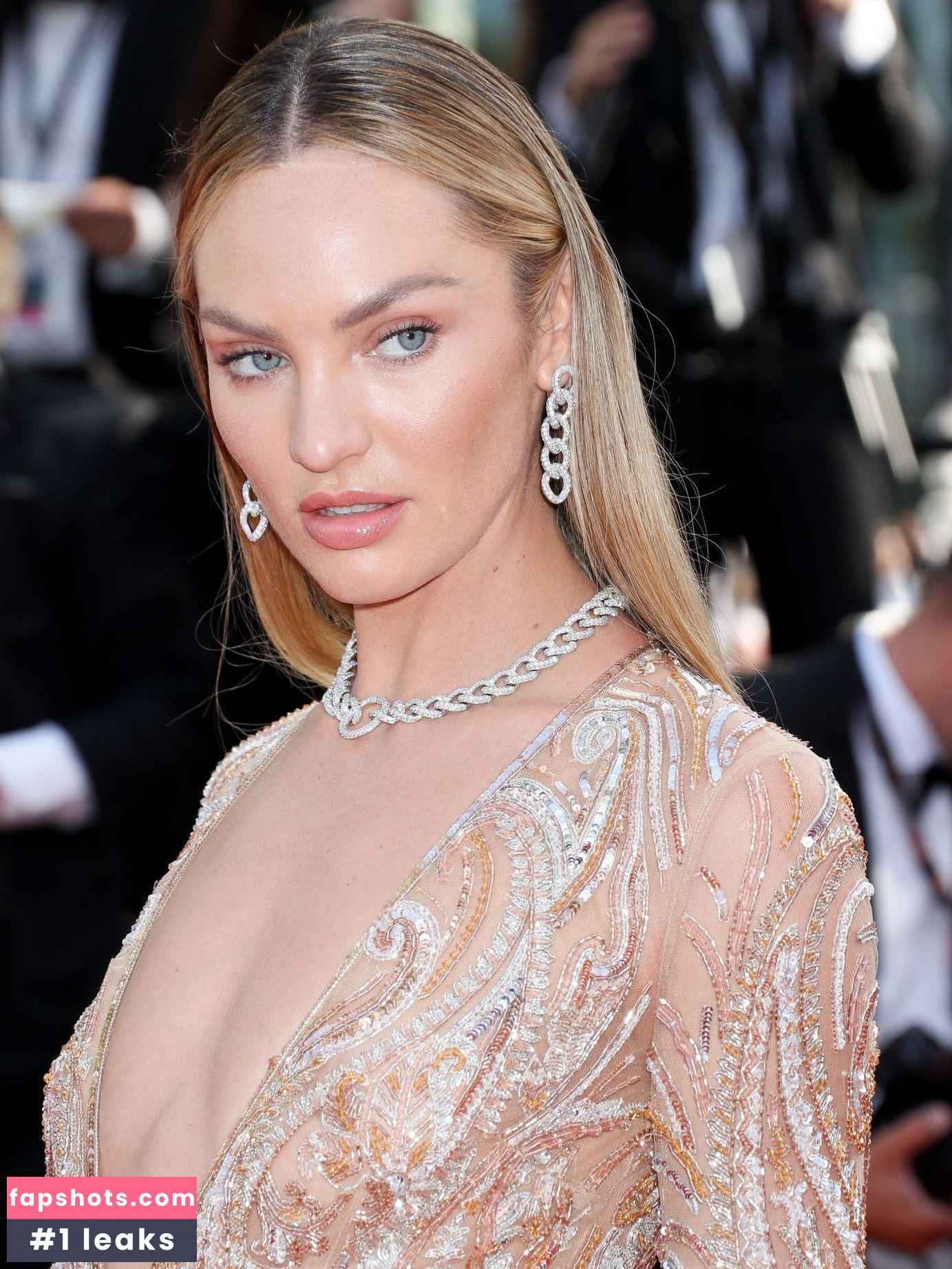 Candice Swanepoel gallery photo #556