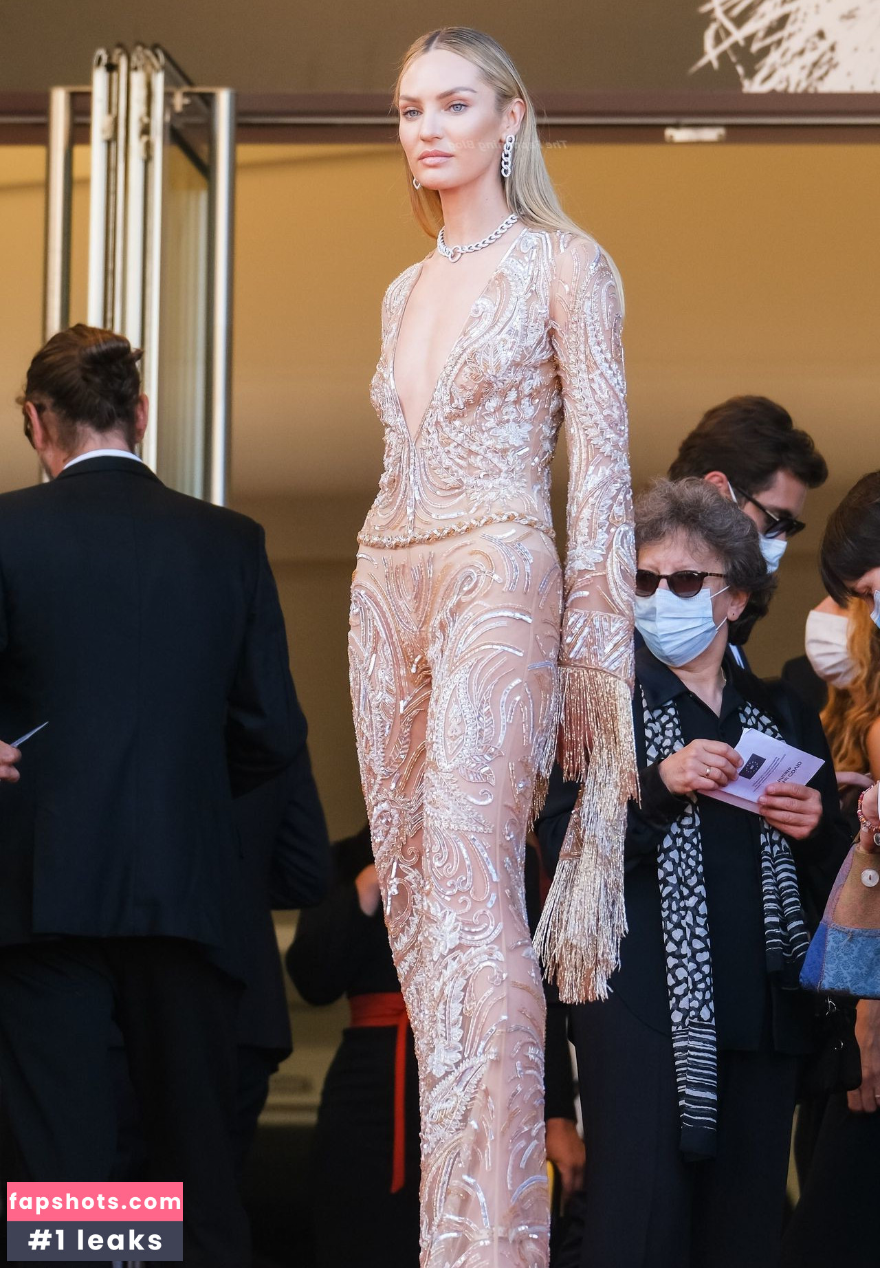 Candice Swanepoel gallery photo #568