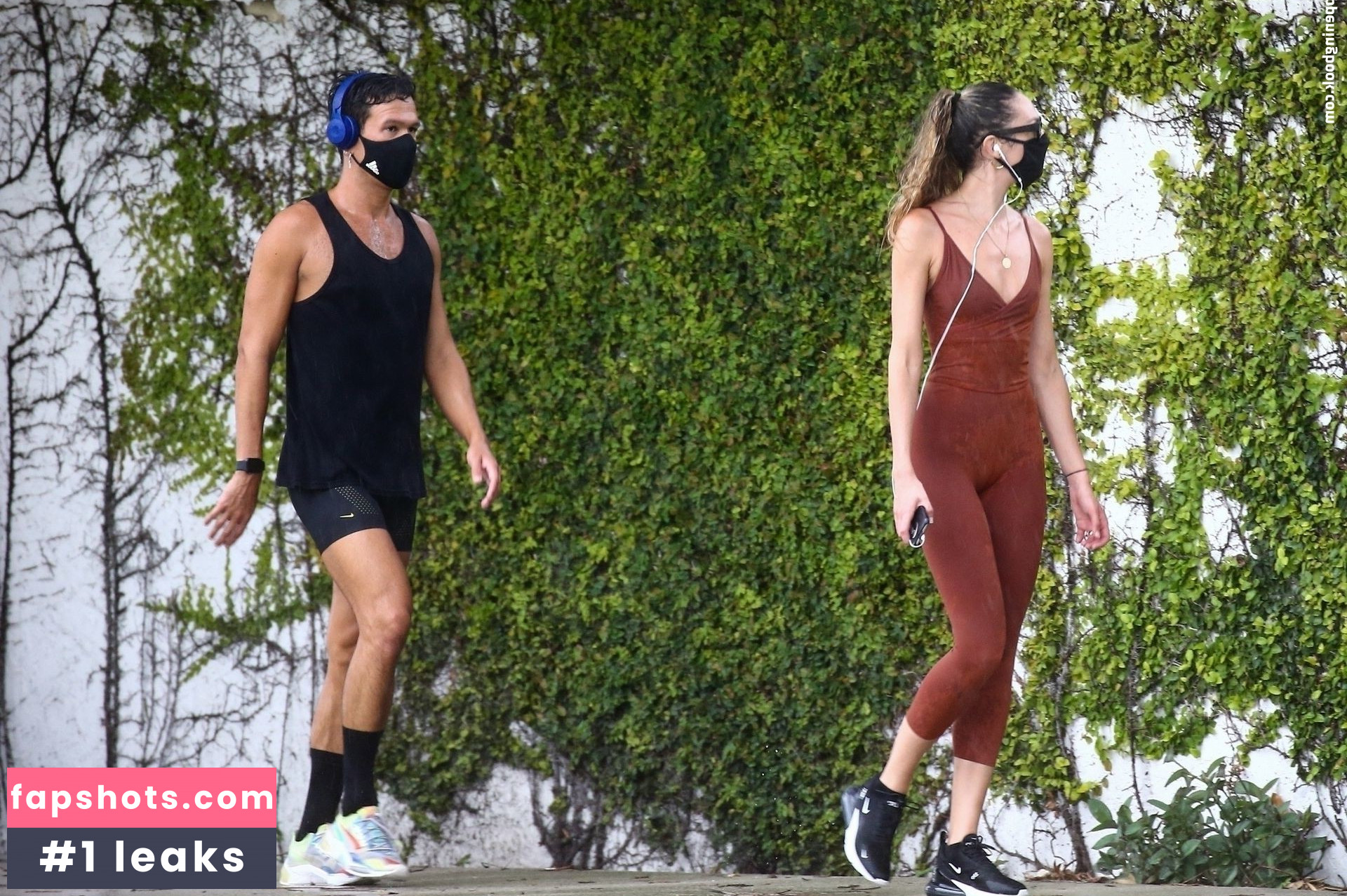 Candice Swanepoel gallery photo #695