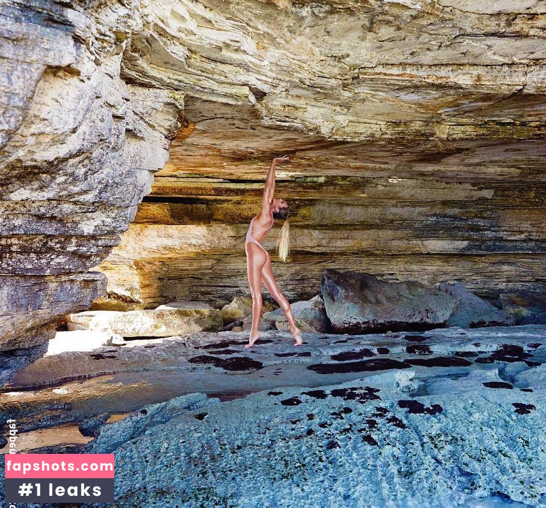 Candice Swanepoel gallery photo #976