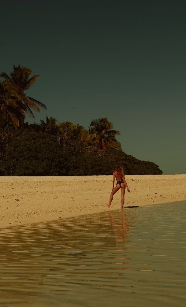 candice-swanepoel Nude Leaks OnlyFans Photos #400 - LeakJerk