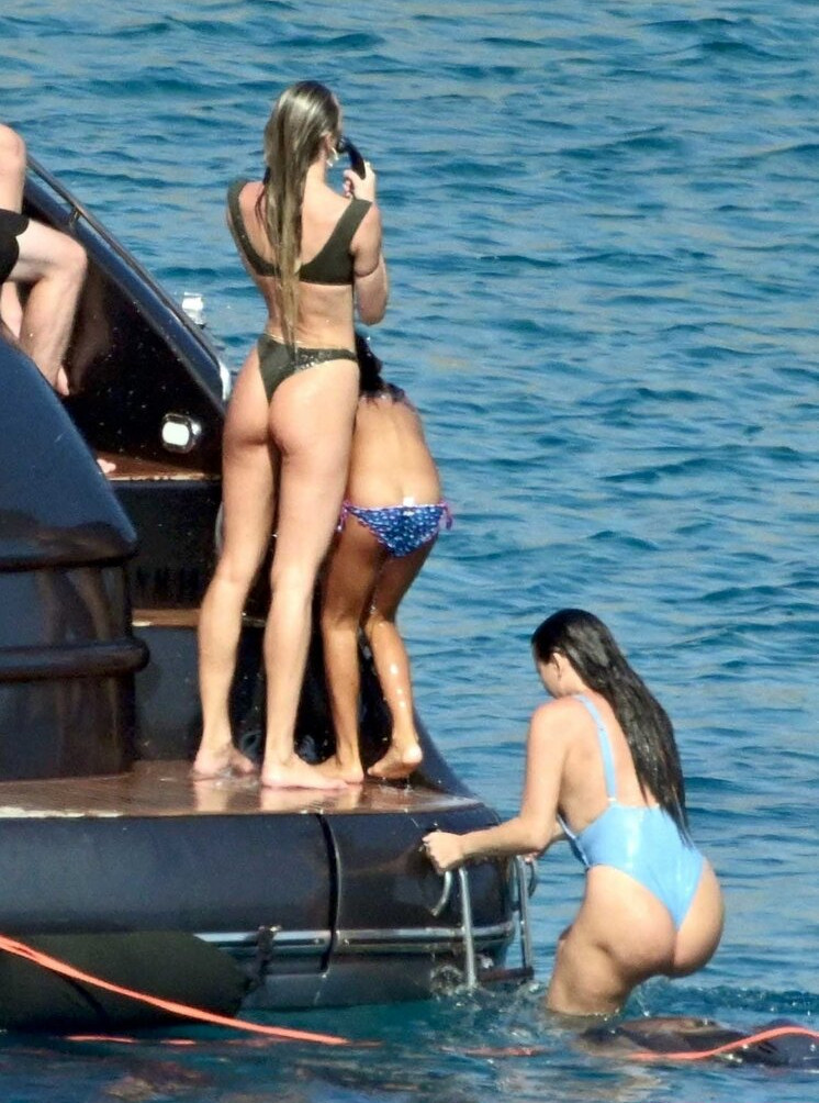 candice-swanepoel gallery photo #876