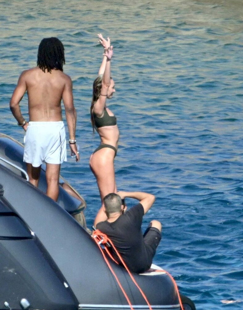 candice-swanepoel gallery photo #880