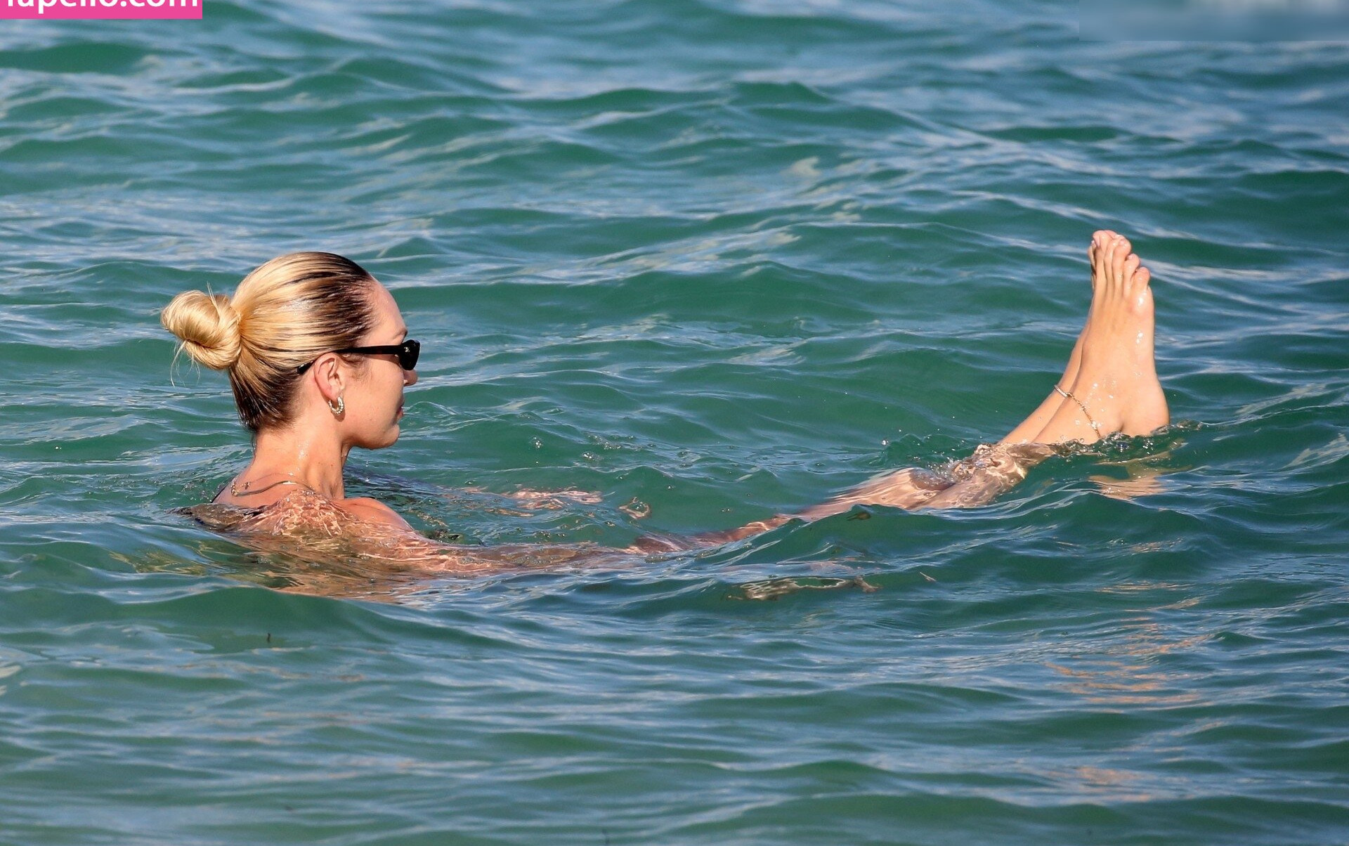 candice-swanepoel gallery photo #952