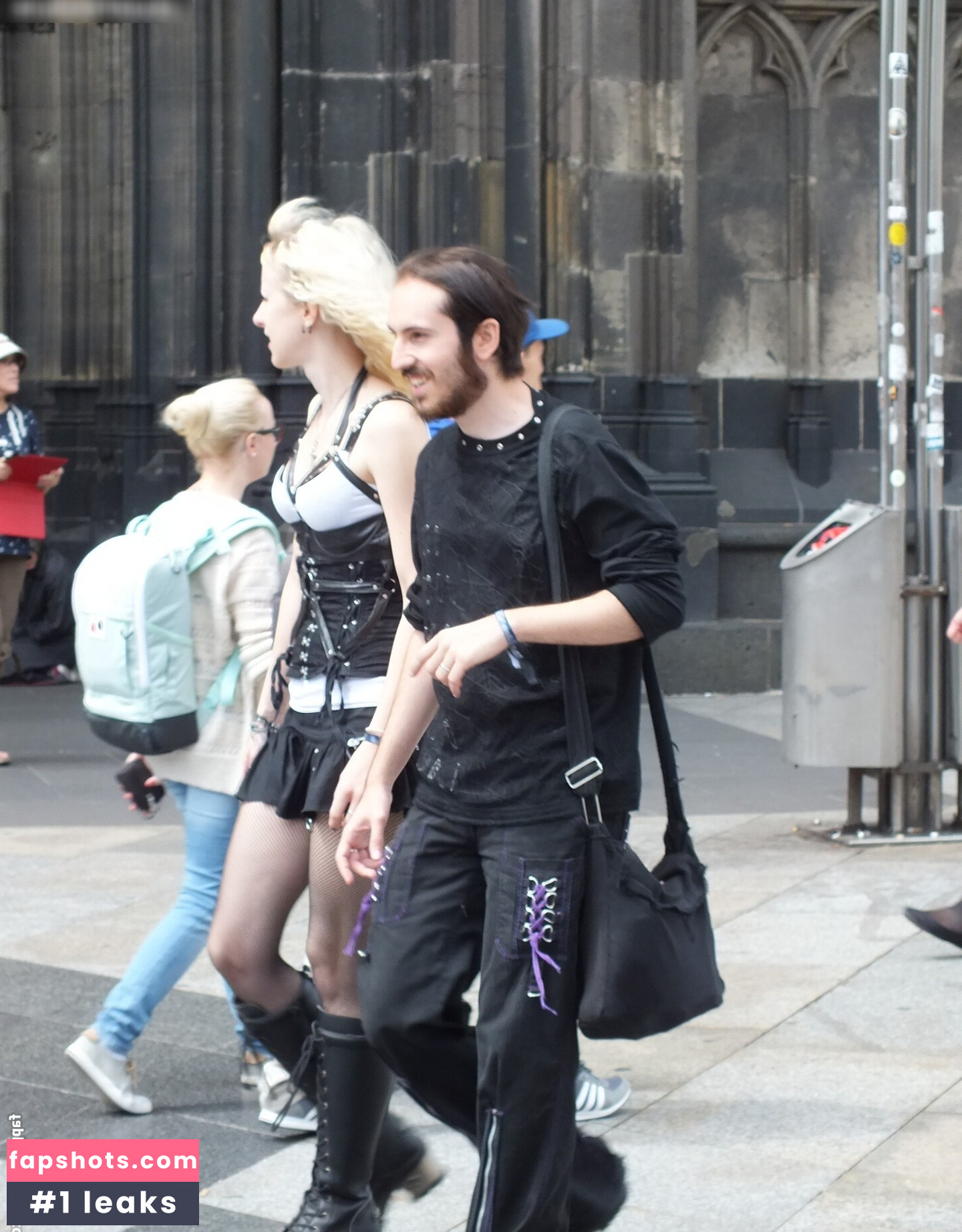 Candids gallery photo #13