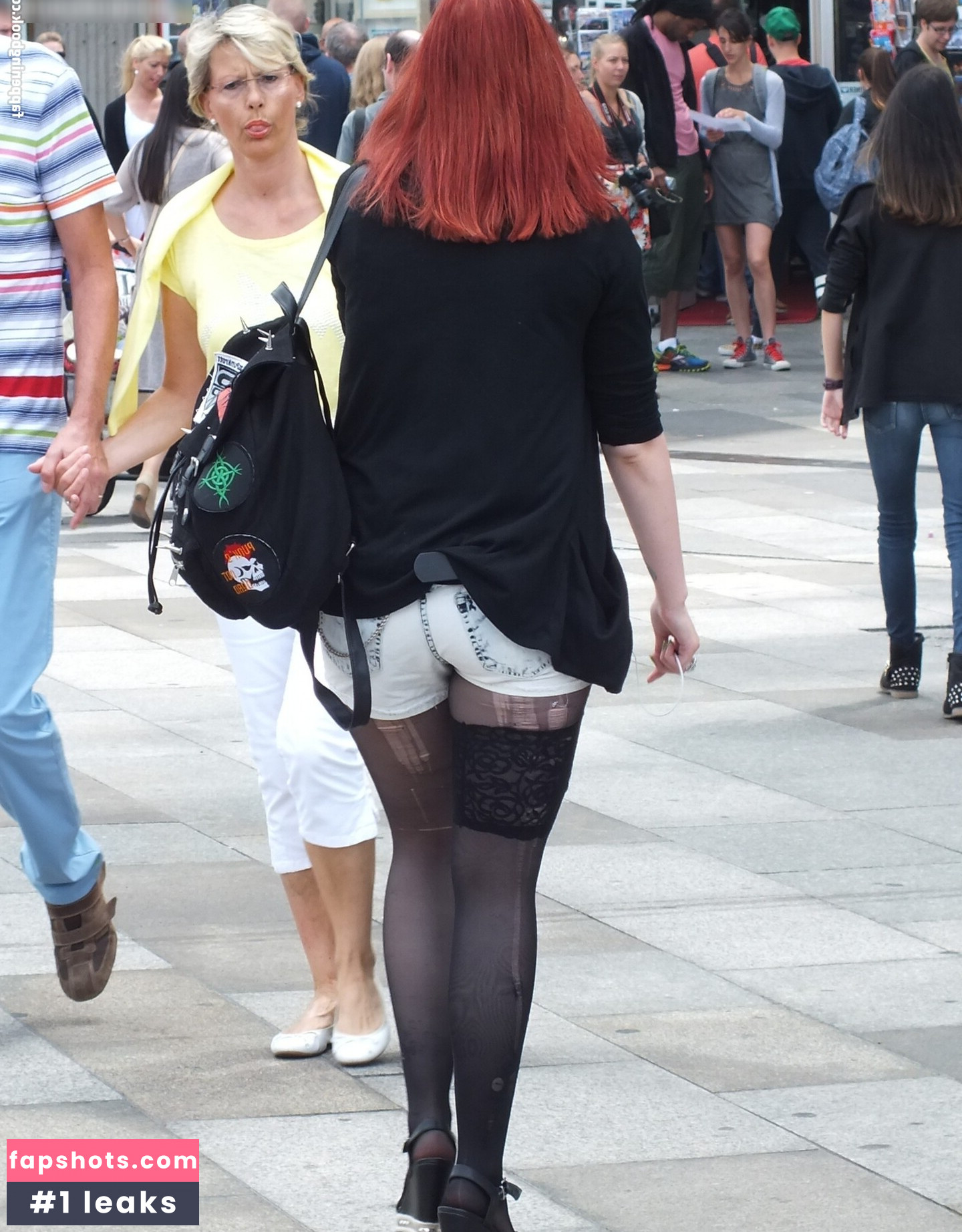 Candids gallery photo #7