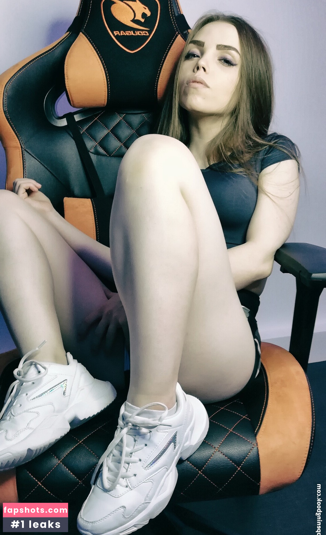 Candyuff nude babe gallery