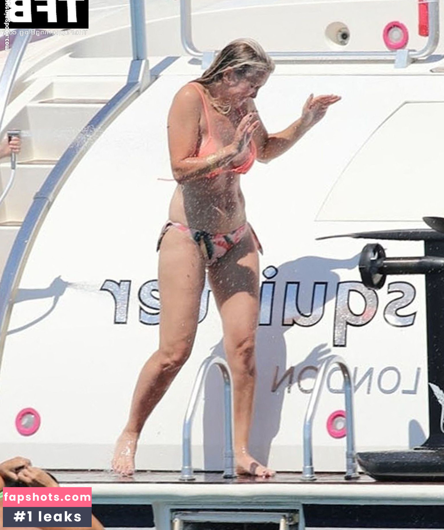 Caprice Bourret gallery photo #21