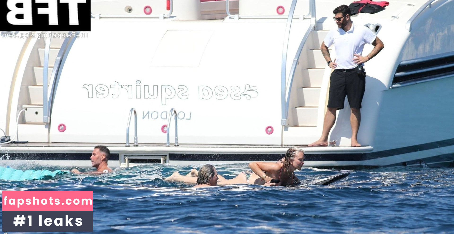 Caprice Bourret gallery photo #24