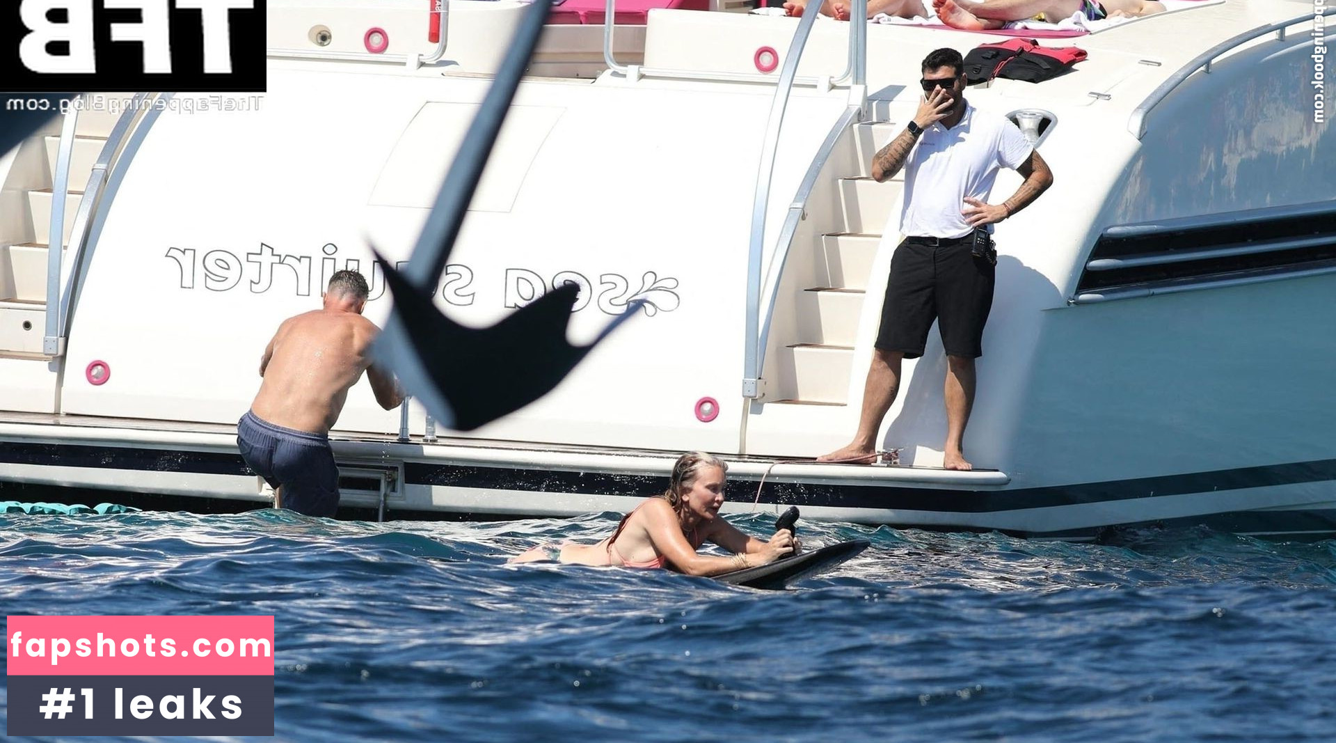 Caprice Bourret gallery photo #25