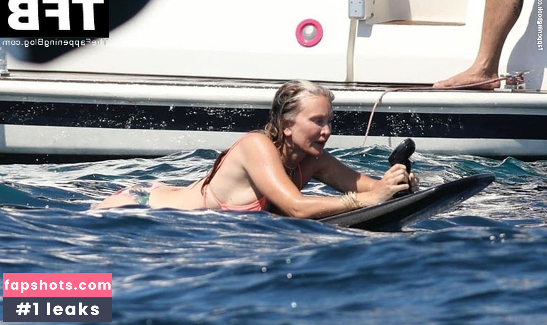 Caprice Bourret gallery photo #26