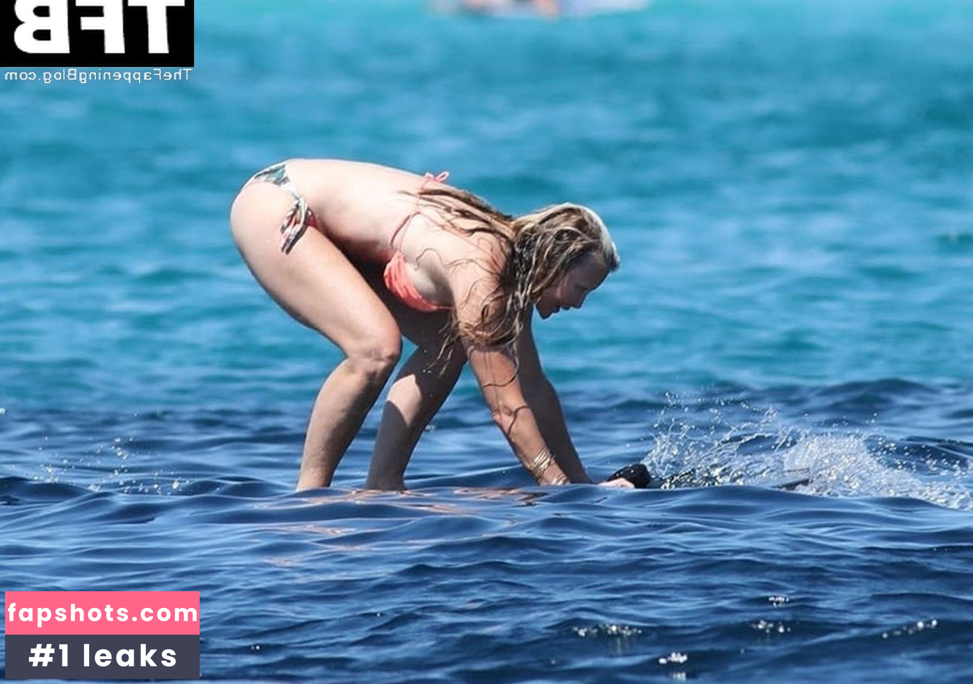 Caprice Bourret gallery photo #30