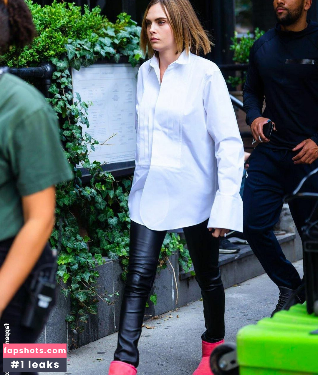 Cara Delevingne gallery photo #287