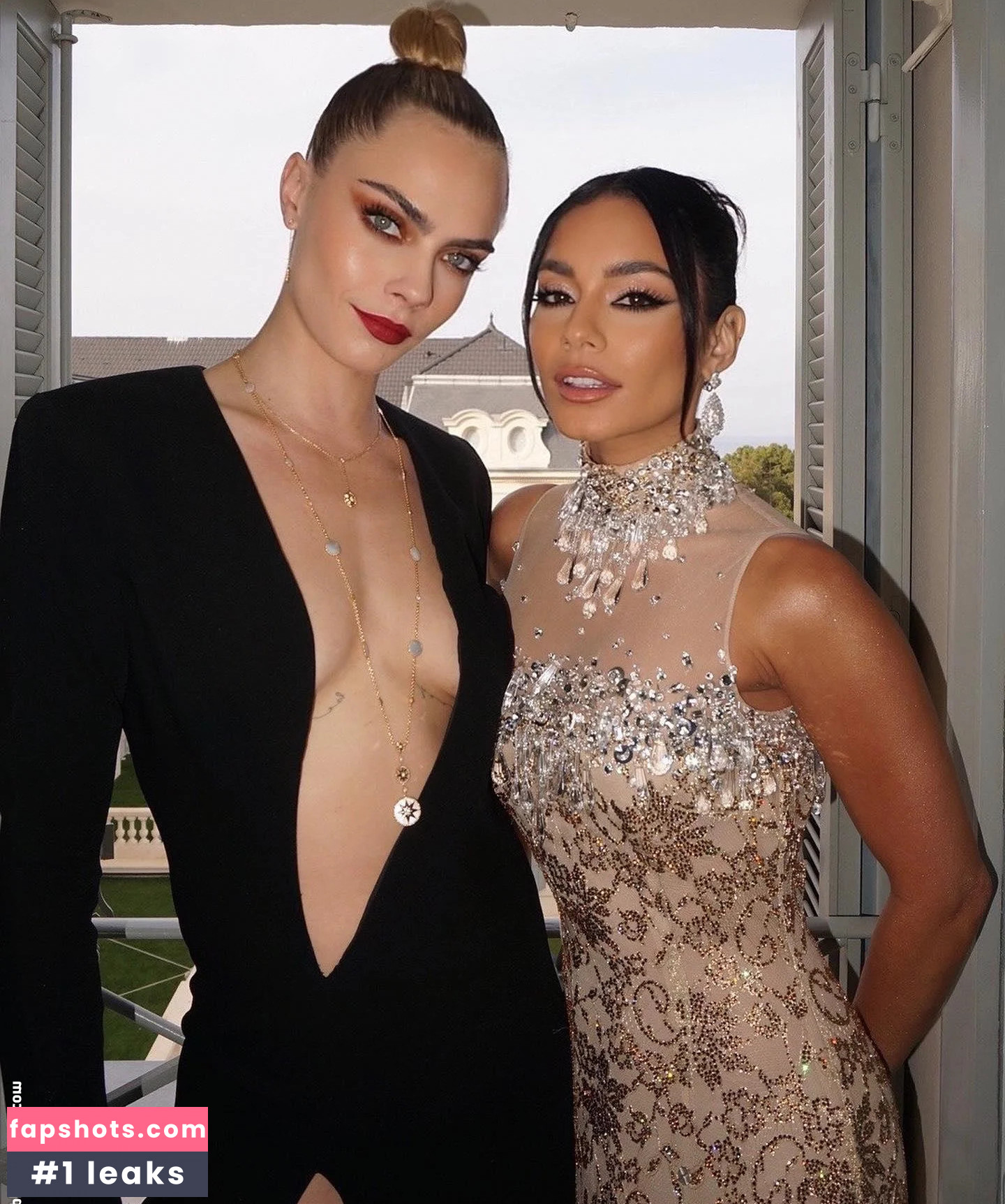 Cara Delevingne gallery photo #395