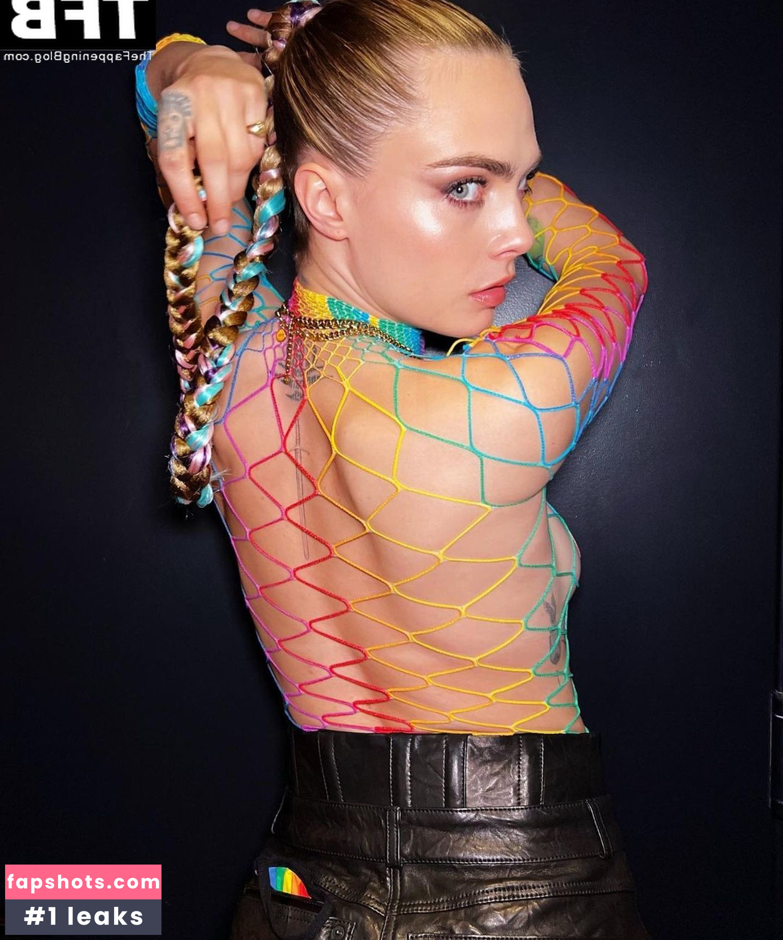 Cara Delevingne gallery photo #415