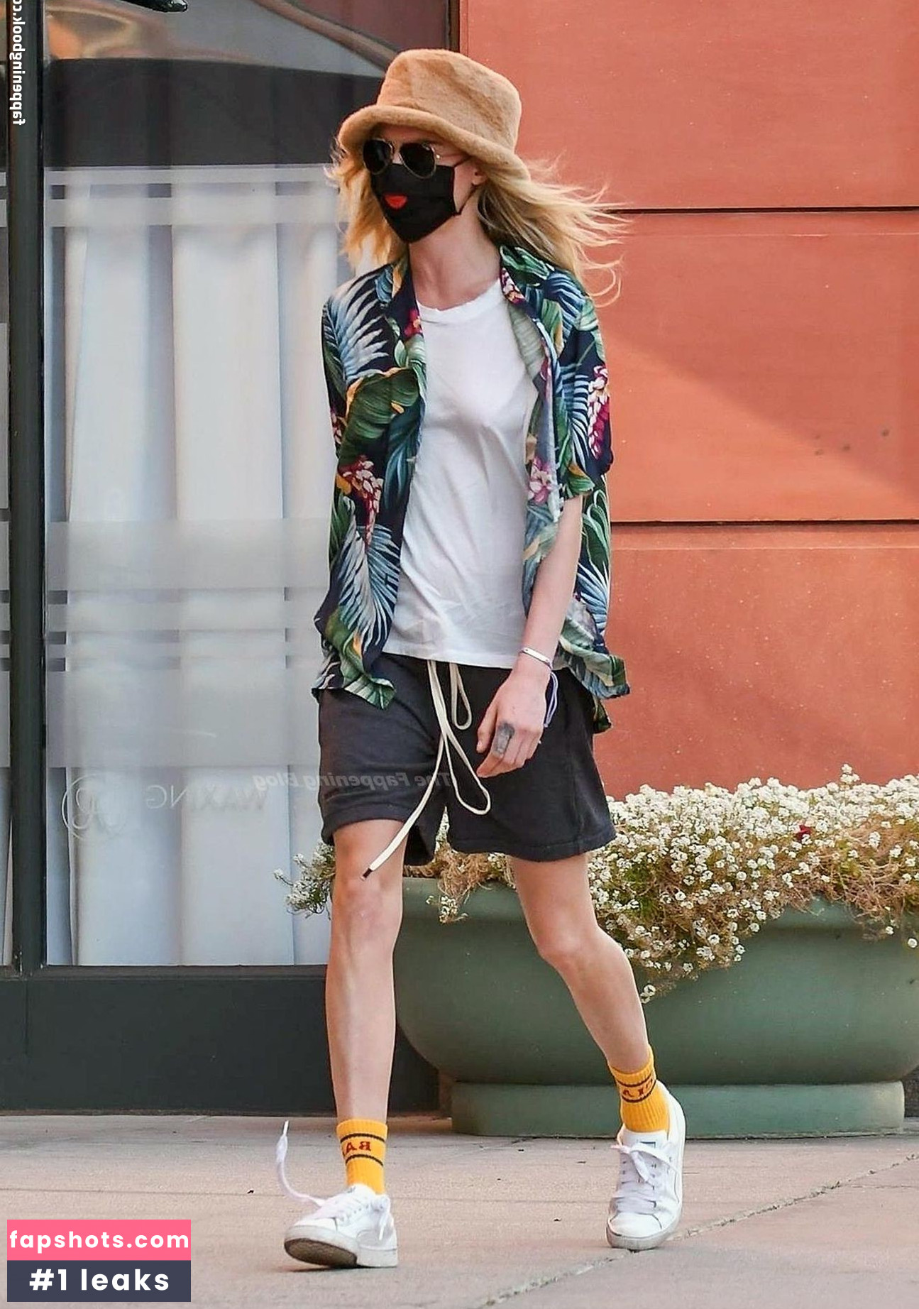 Cara Delevingne gallery photo #498