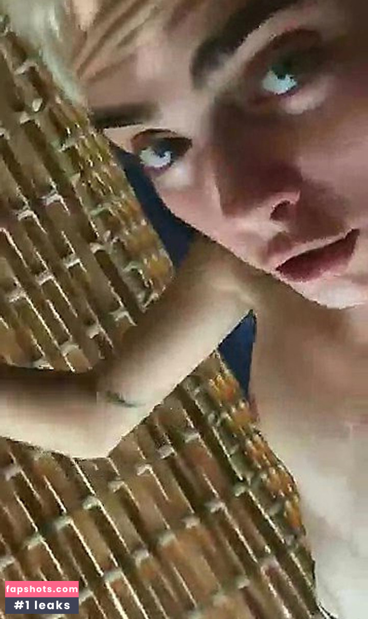 Cara Delevingne gallery photo #506