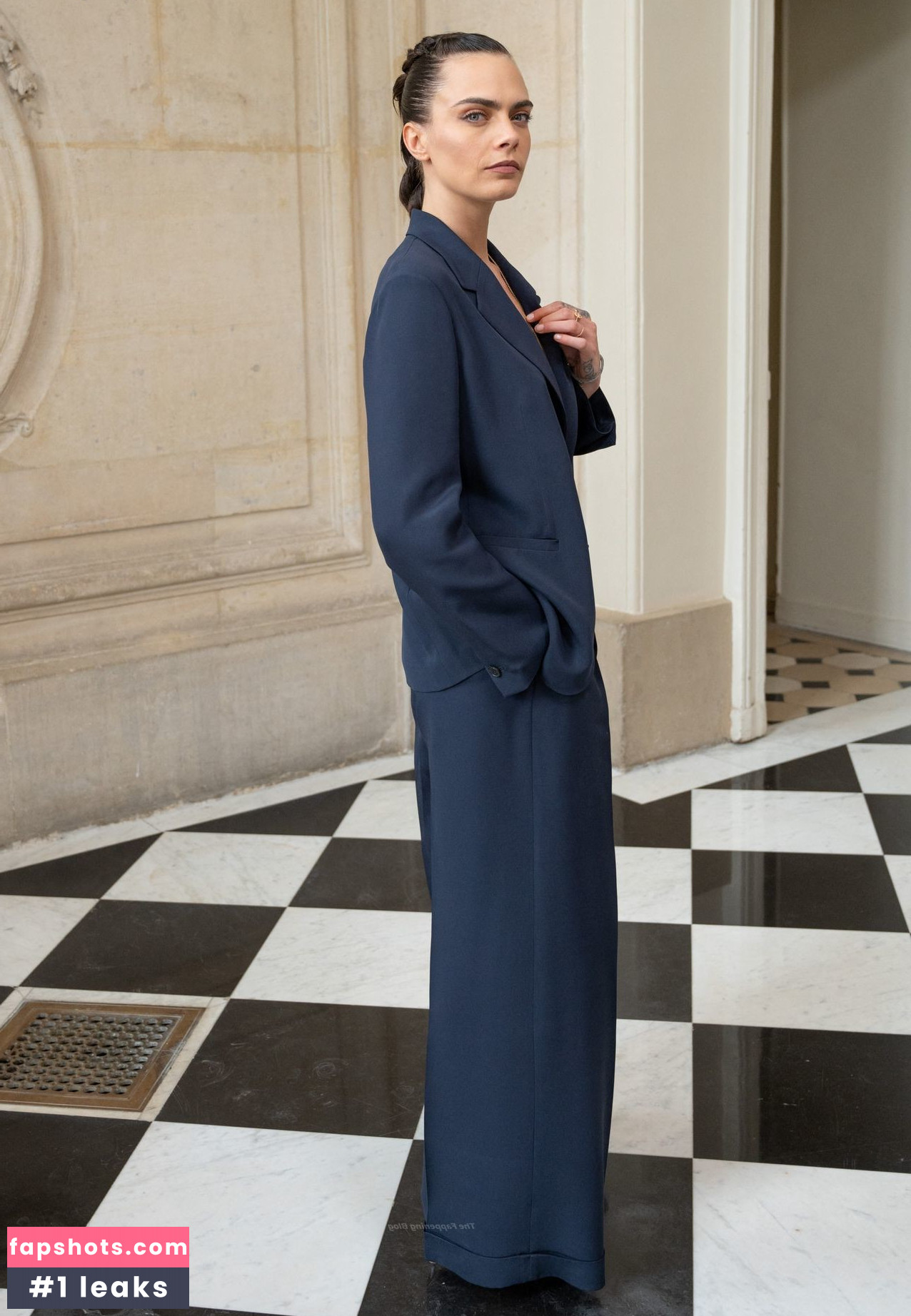 Cara Delevingne gallery photo #540