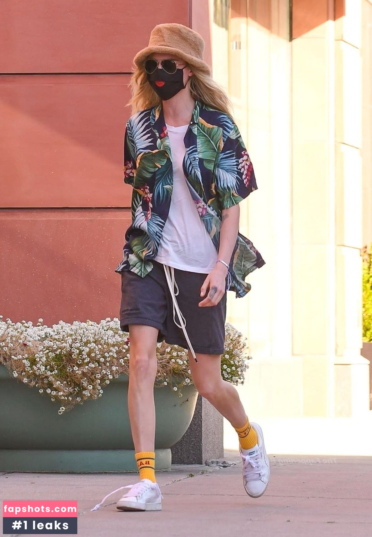 Cara Delevingne gallery photo #570