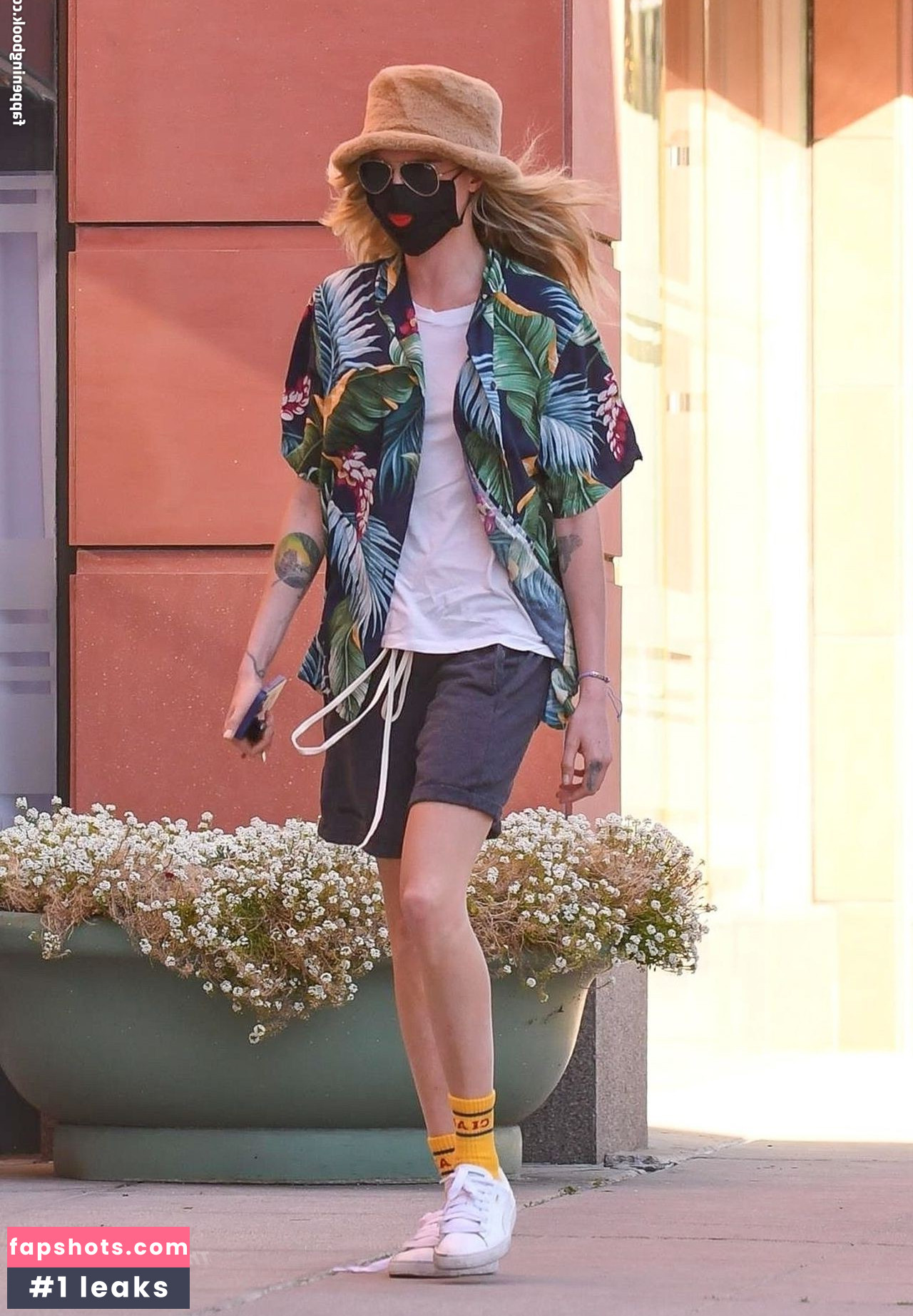 Cara Delevingne gallery photo #571