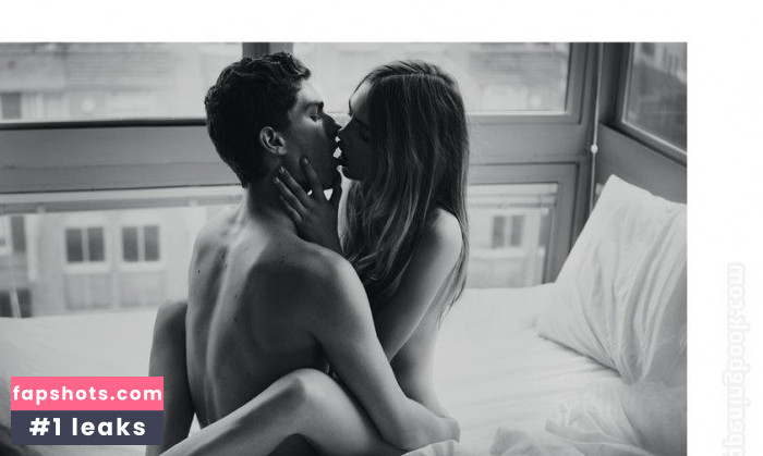 Cara Delevingne gallery photo #696