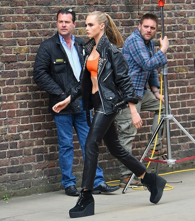 cara-delevingne gallery photo #1838