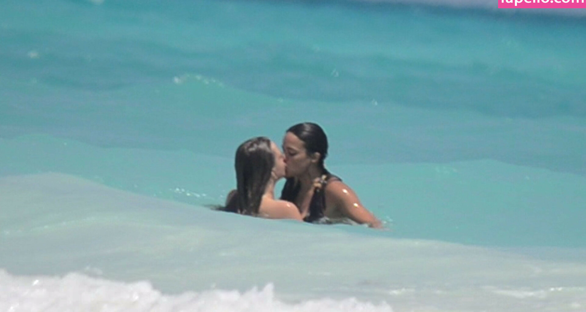 cara-delevingne gallery photo #801