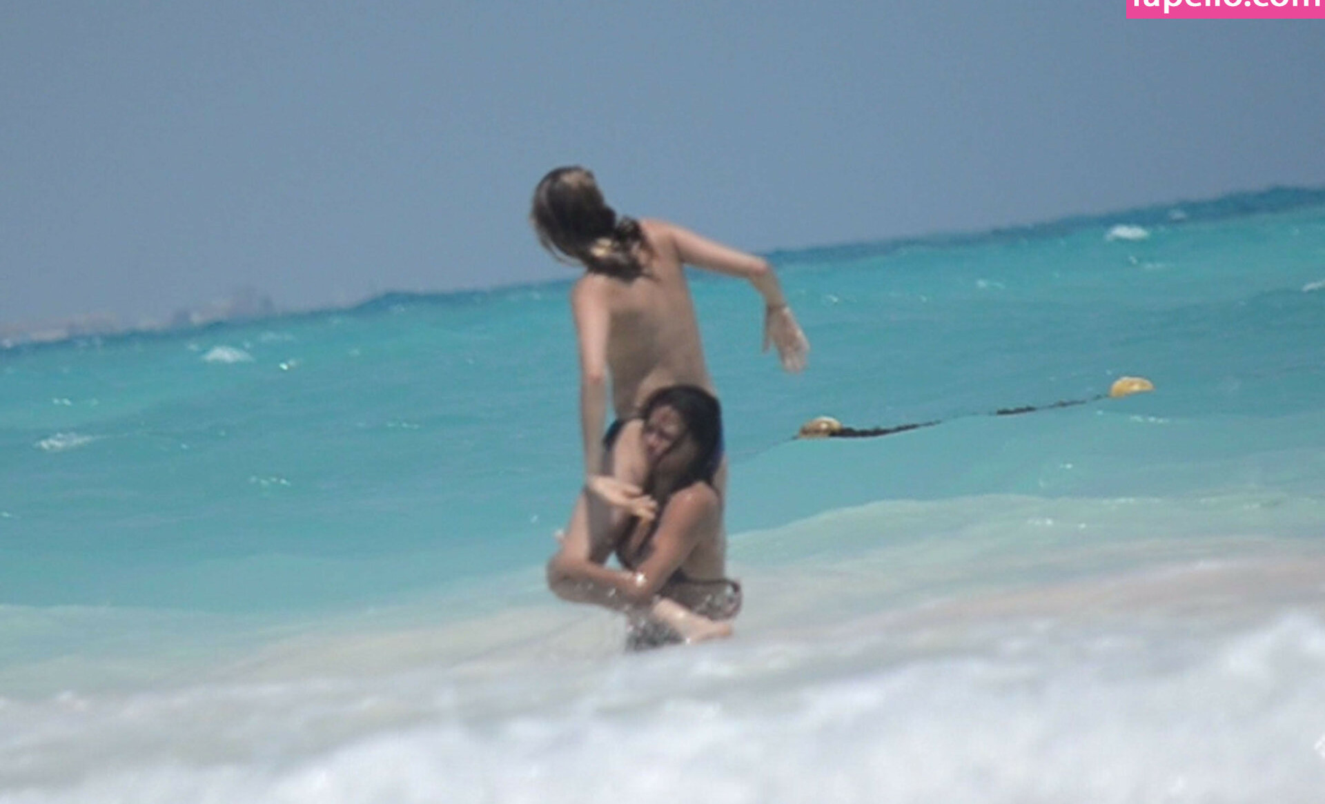 cara-delevingne gallery photo #826