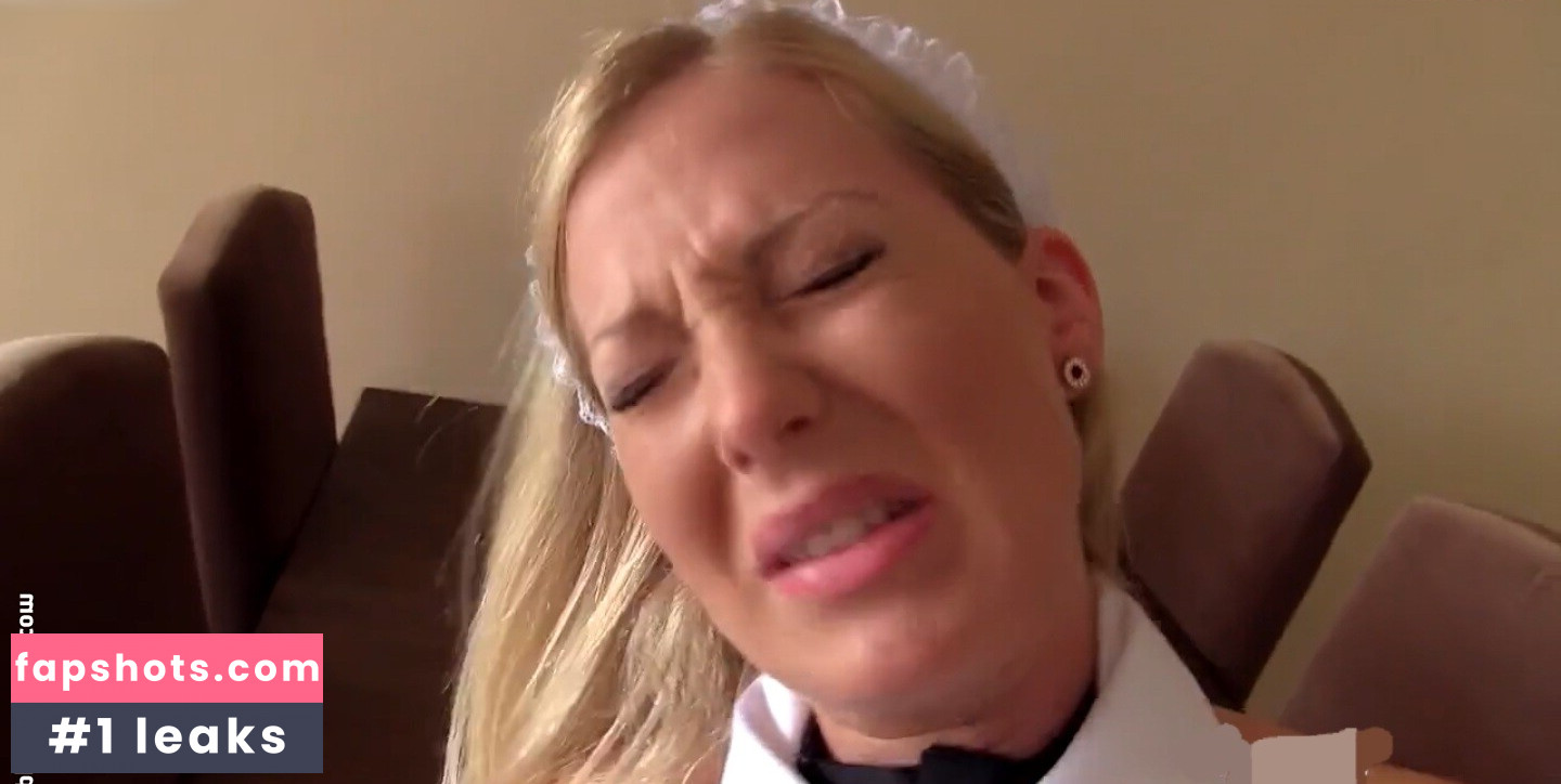 CaraCum gallery photo #27