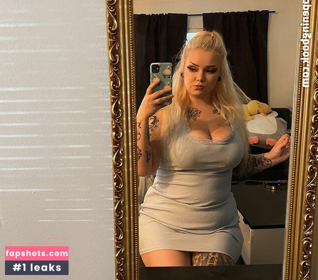 caraharriet nude babe gallery