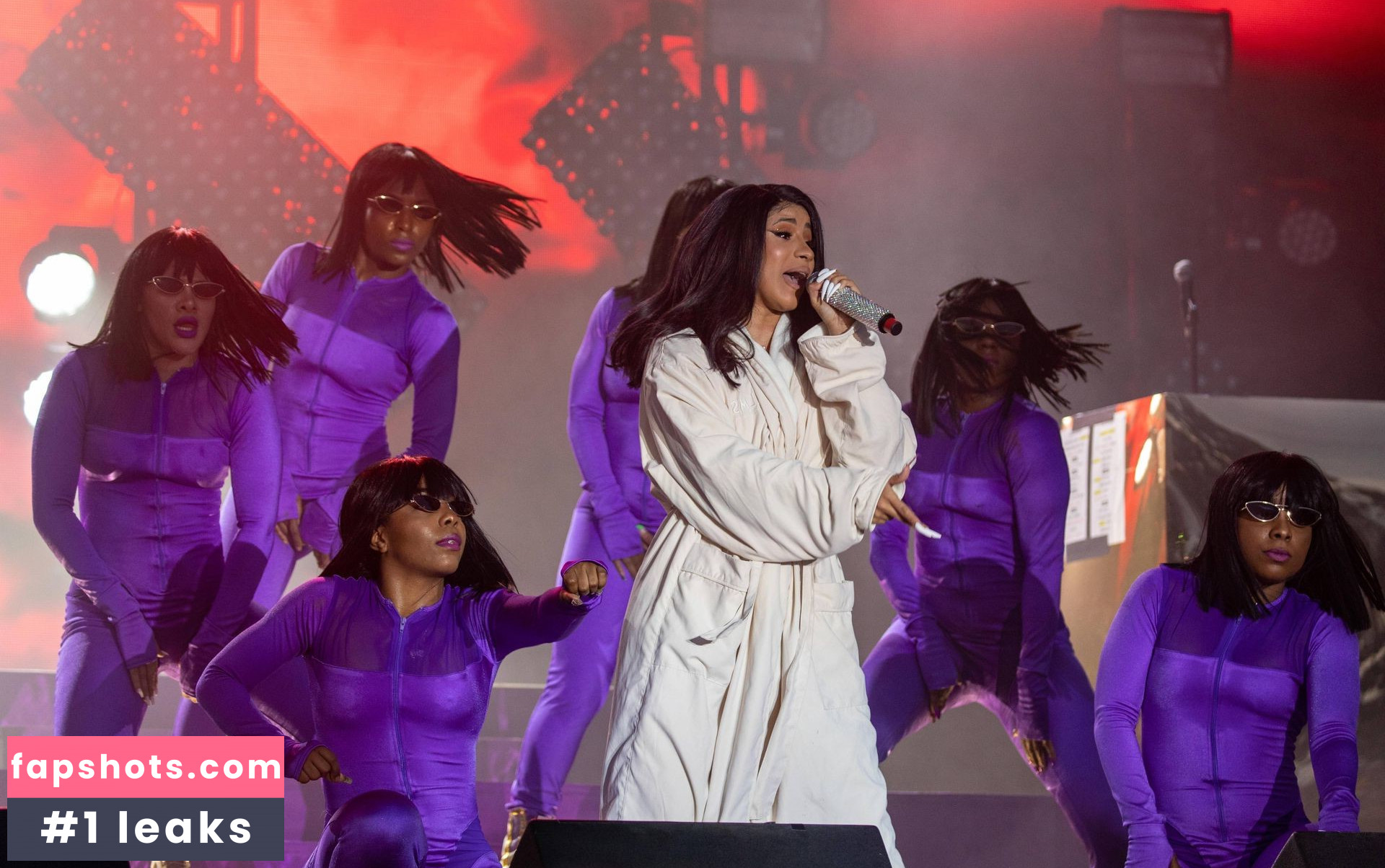 Cardi B gallery photo #1192