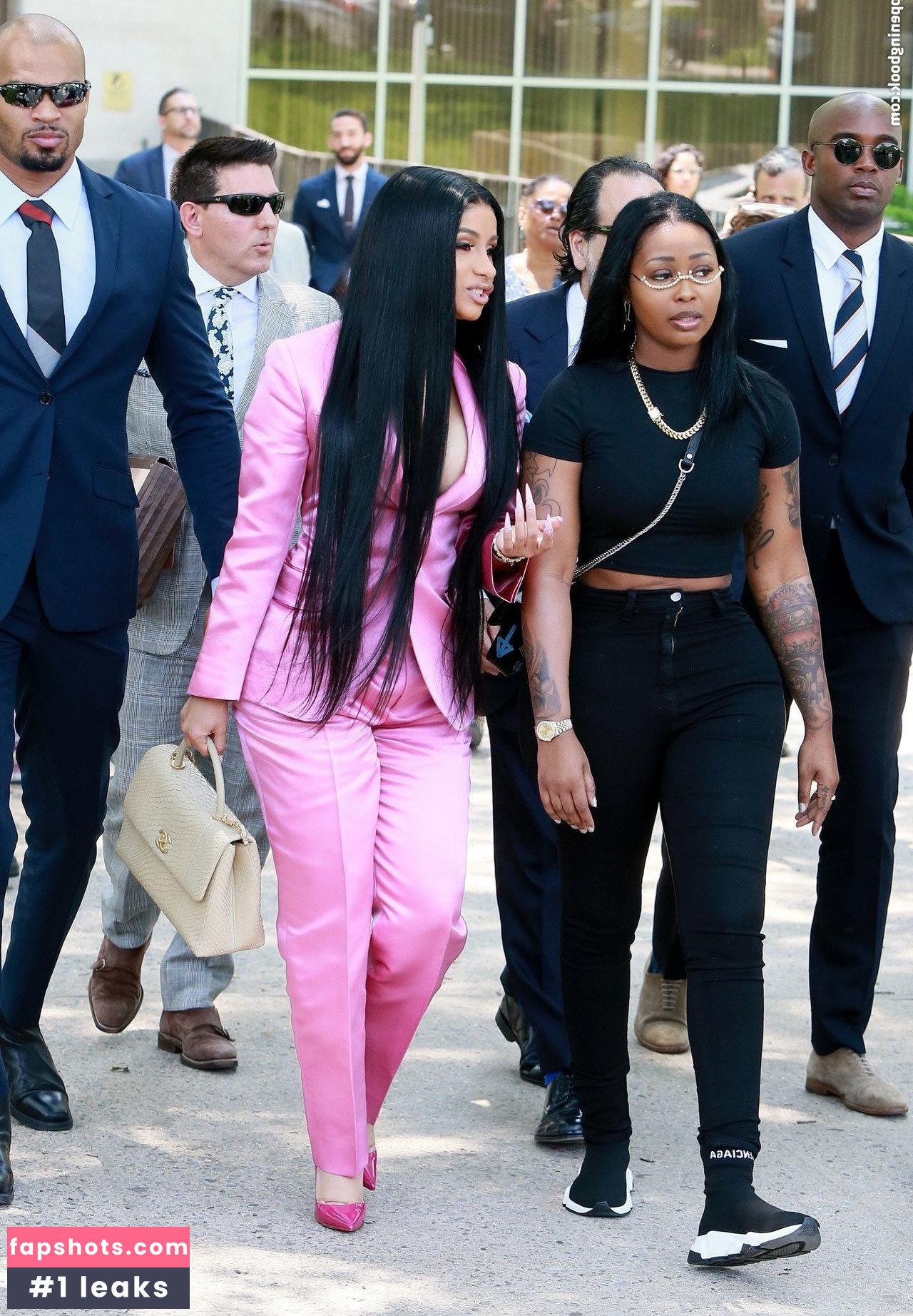 Cardi B gallery photo #1195