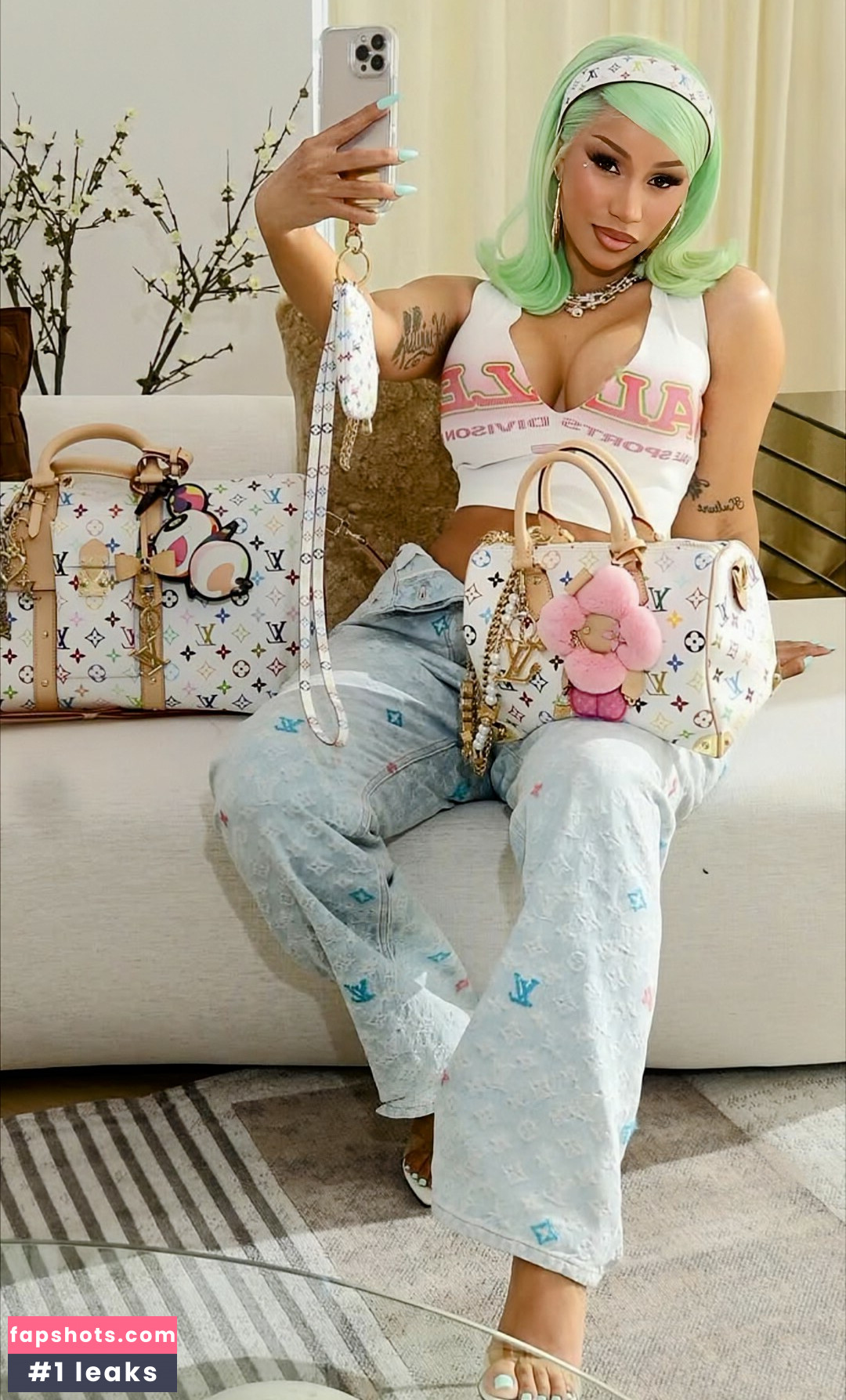 Cardi B gallery photo #21