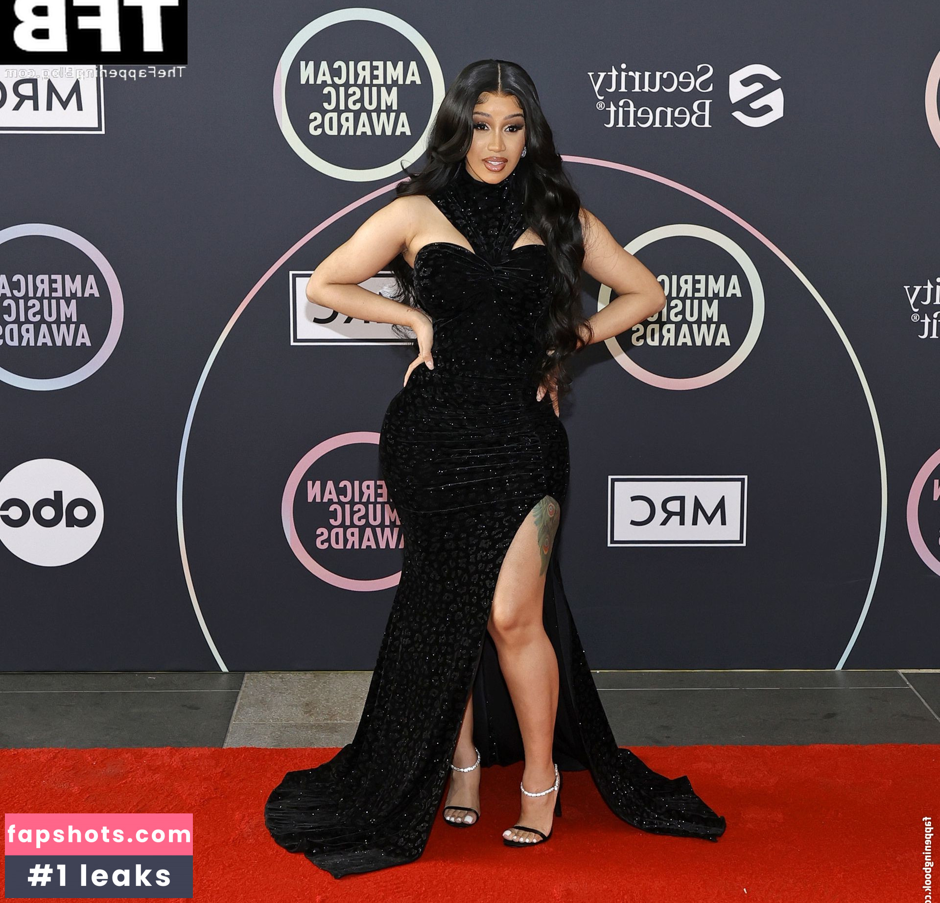 Cardi B gallery photo #325