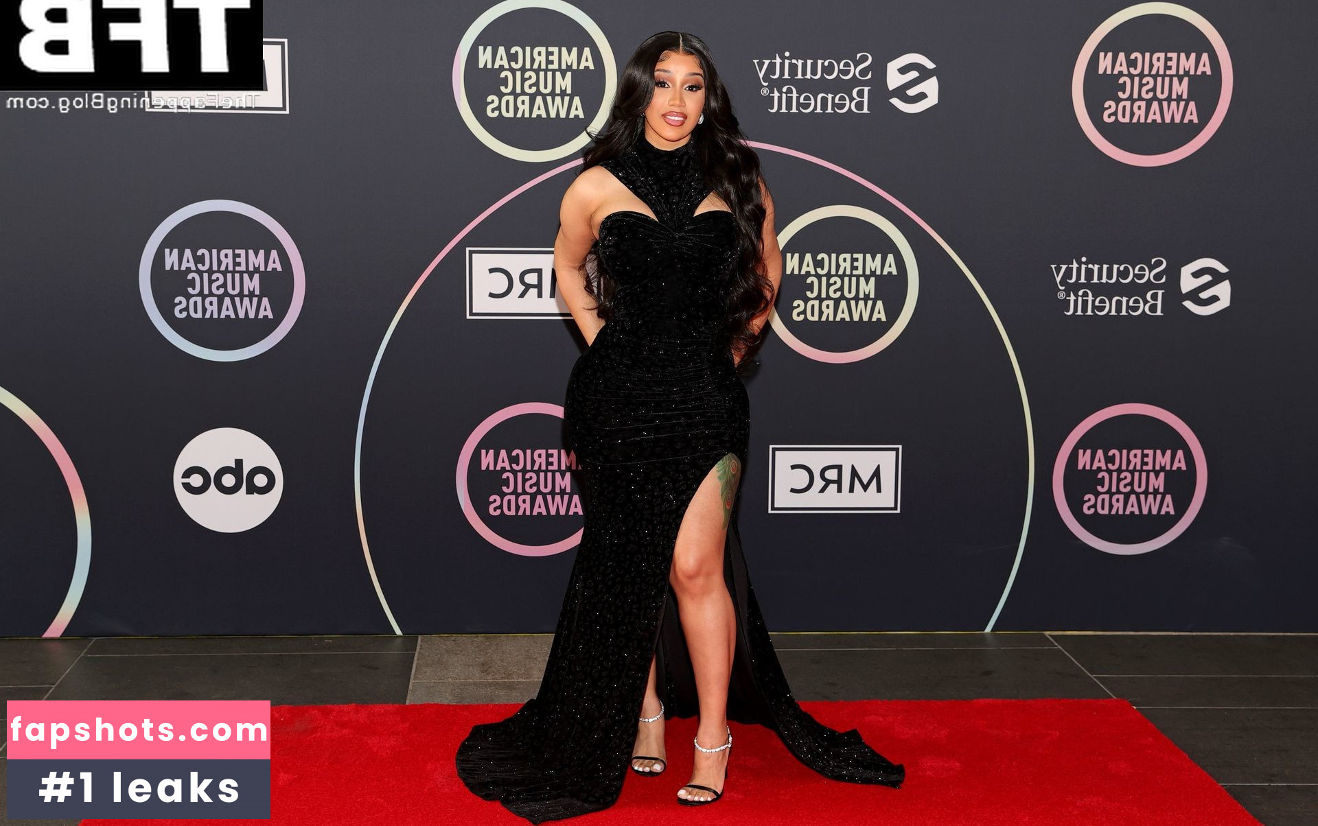 Cardi B gallery photo #328
