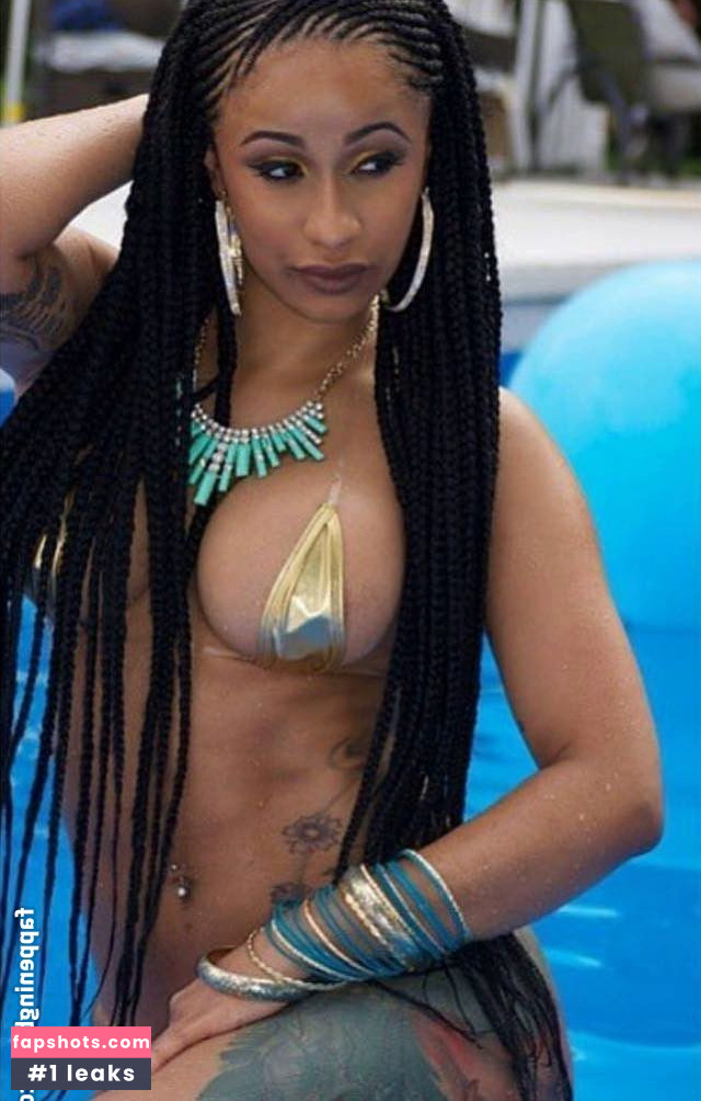 Cardi B gallery photo #368
