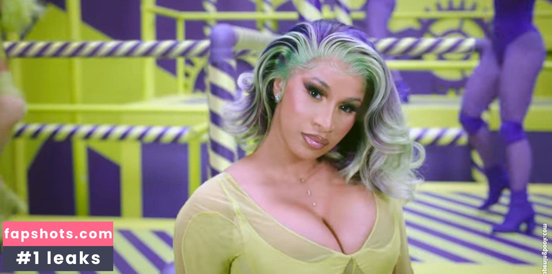 Cardi B gallery photo #427